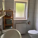 Wunderschoene In Perfekter Lage 아파트 힐폴트슈타인