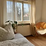 Wunderschoene In Perfekter Lage 아파트 힐폴트슈타인